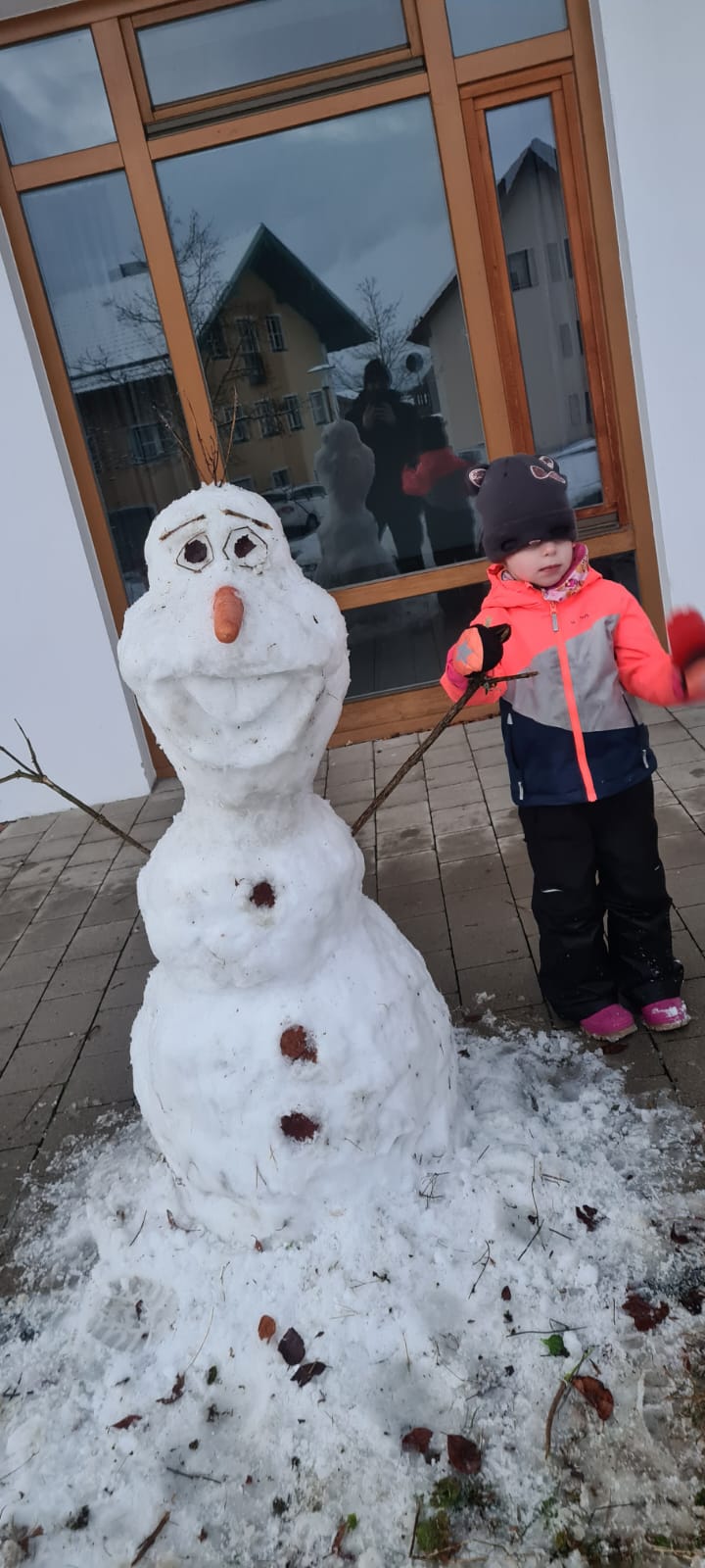 Schneeman gebaut - Hallo Olaf